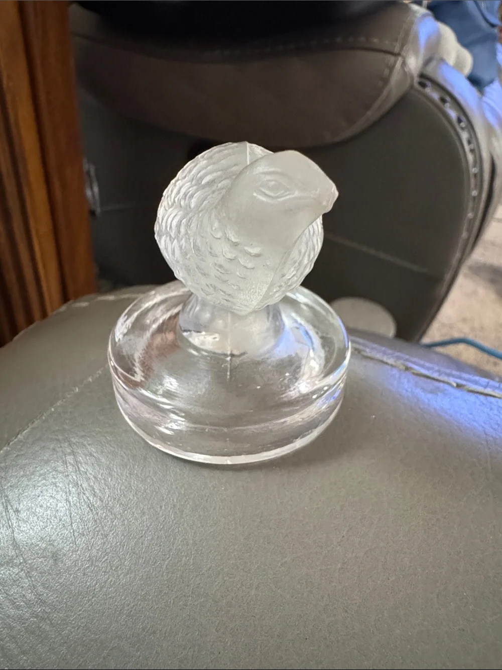 France style Crystal Quail Frosted and Clear Base Paperweight 2.5”tall